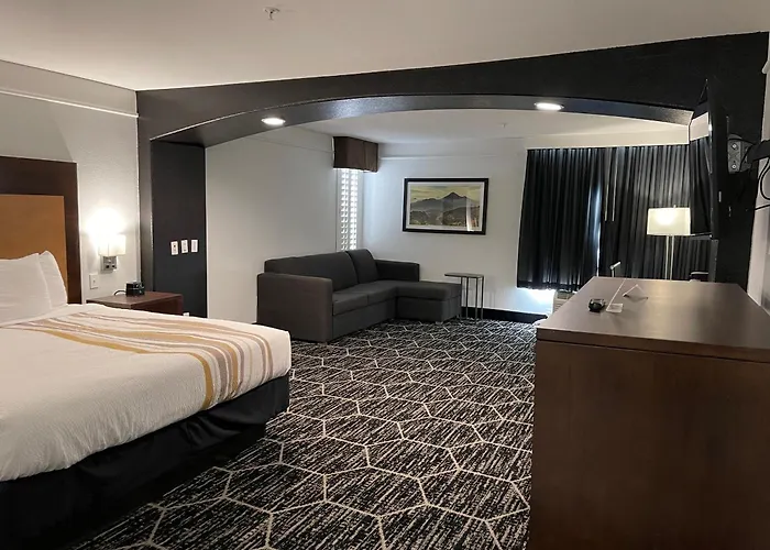 La Quinta By Wyndham Hesperia Victorville